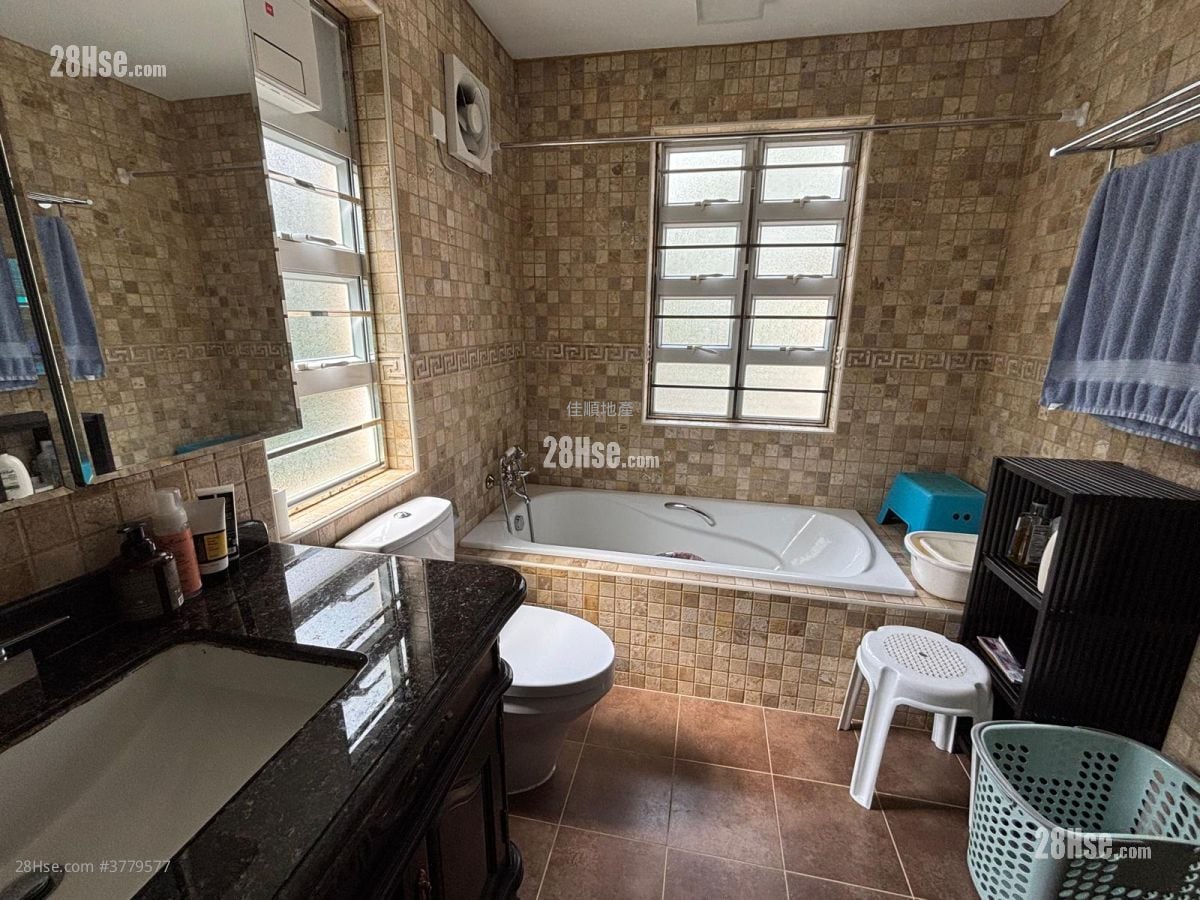 村屋 租盘 5+ 房 , 4 浴室