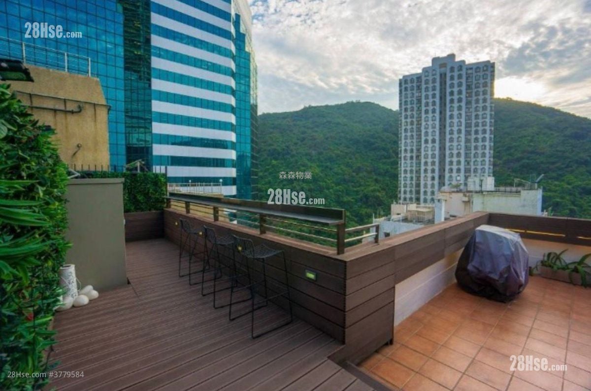 Hoi Kwong Court Sell 3 Bedrooms , 1 Bathroom 639 ft²