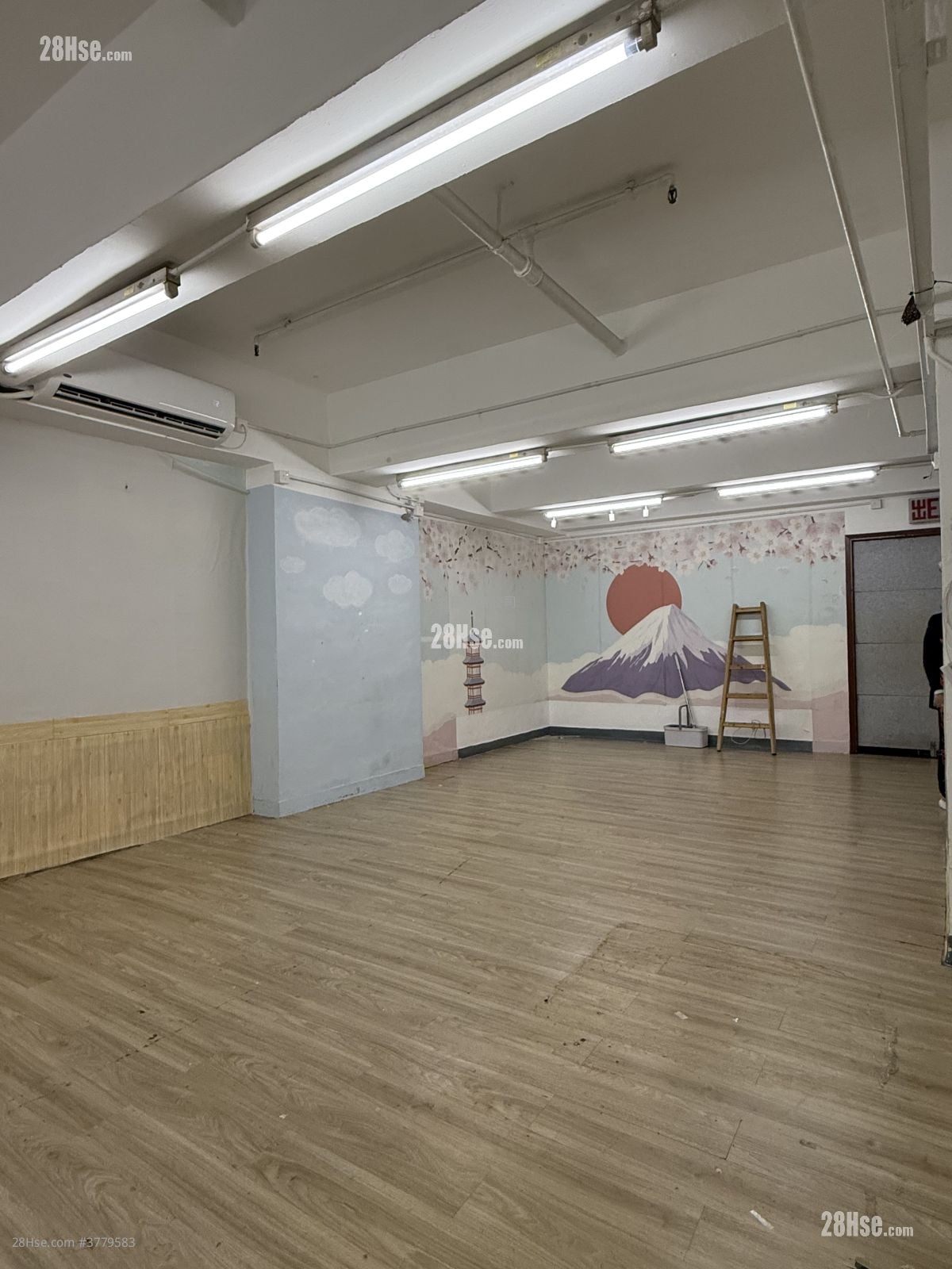 Thriving Industrial Centre Sell 1 Toilet