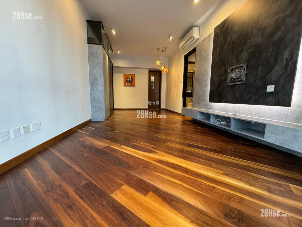 贤文礼士 售盘 883 平方尺