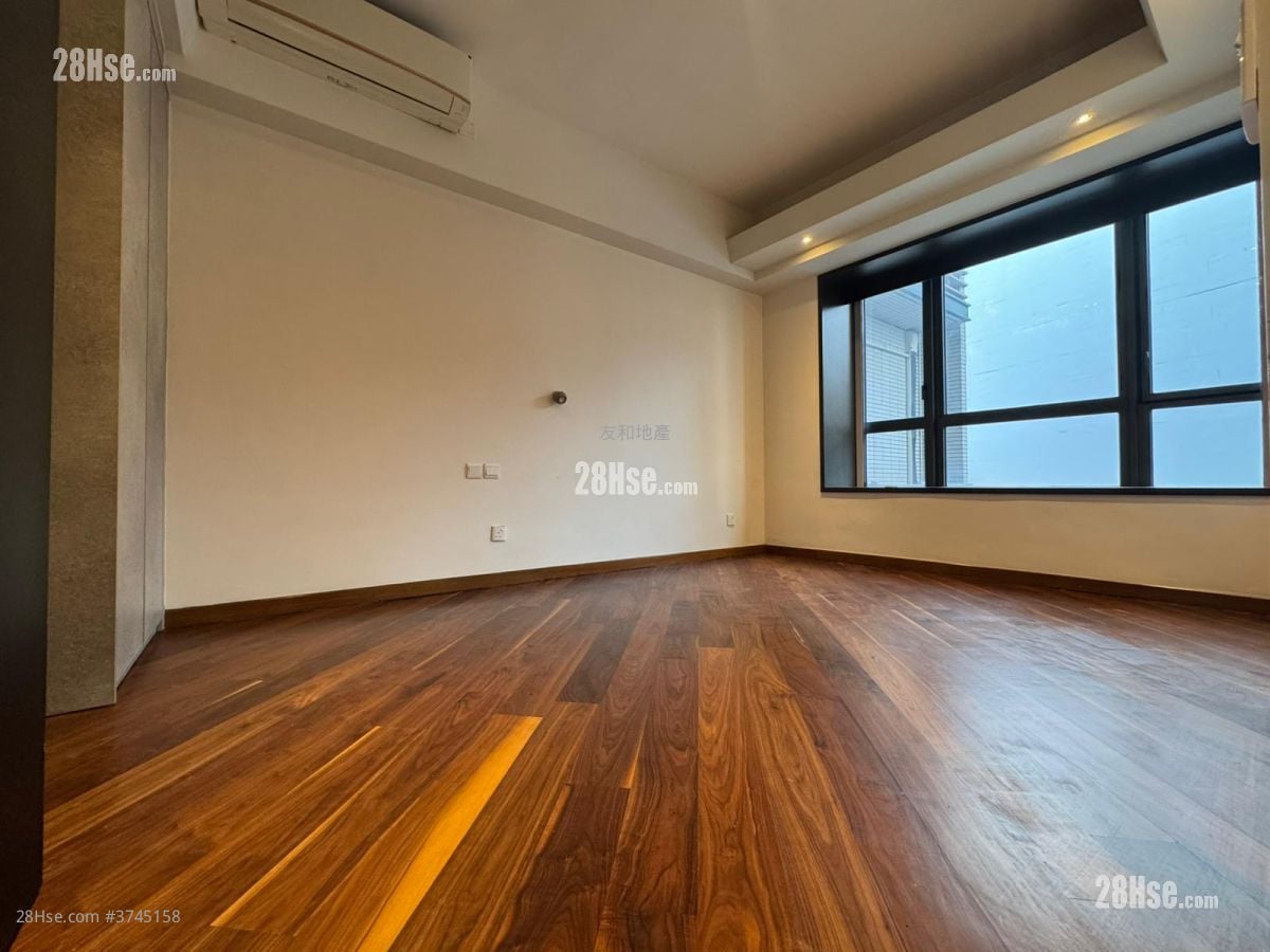 贤文礼士 售盘 883 平方尺