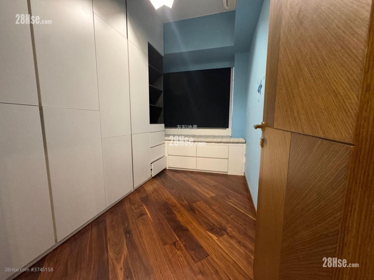 贤文礼士 售盘 883 平方尺