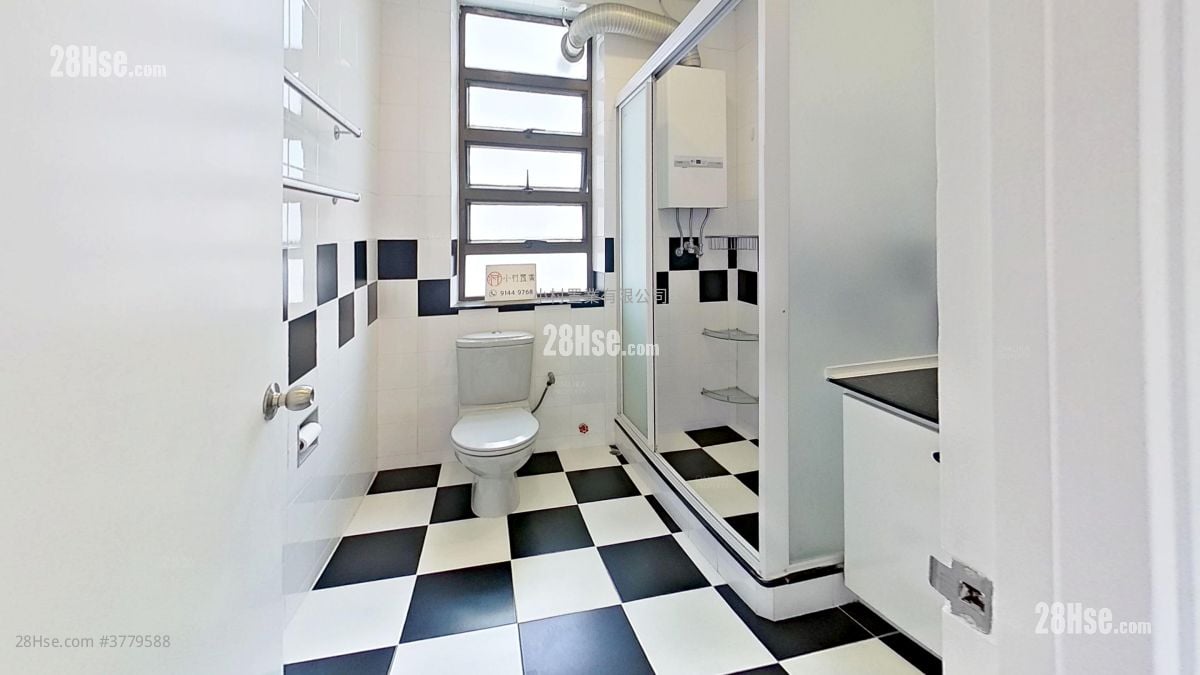 浴室: 恒琪园 租盘 3 房 , 2 浴室 977 平方尺