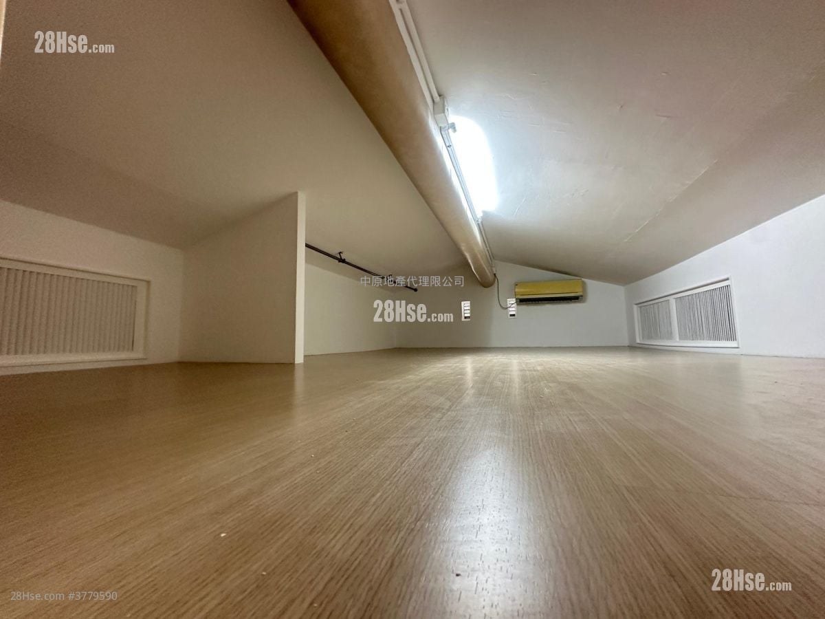 Fairview Park Sell 3 Bedrooms , 2 Bathrooms 1,035 ft²