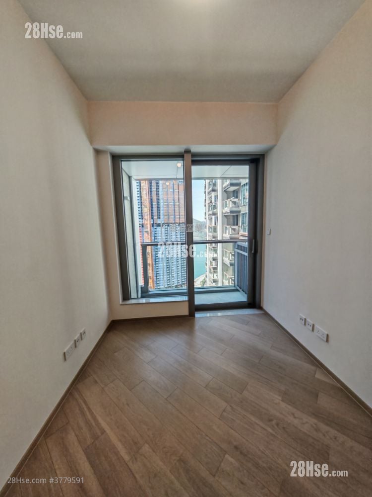 Villa Garda Ii Rental 1 Bedroom , 1 Bathroom 353 ft²