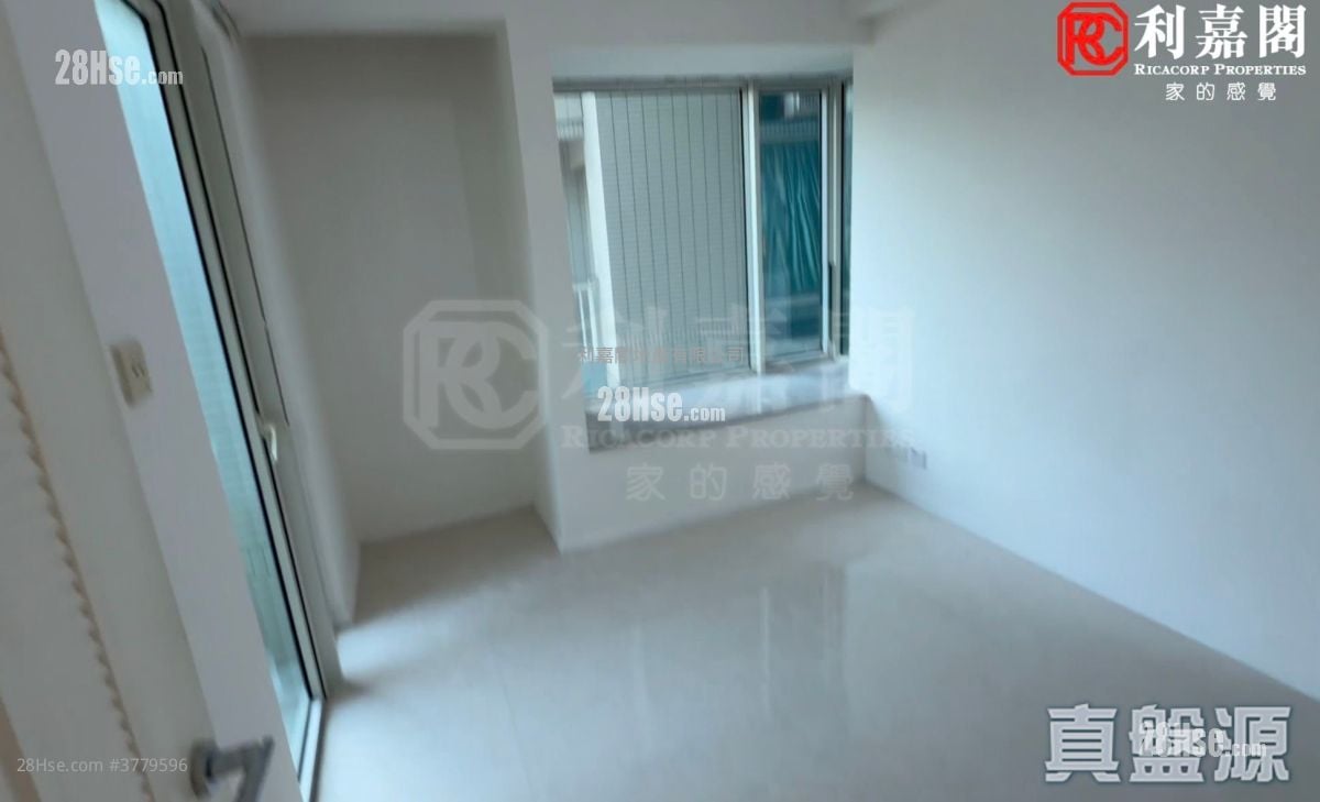 峻滢 售盘 3 房 , 2 浴室 694 平方尺