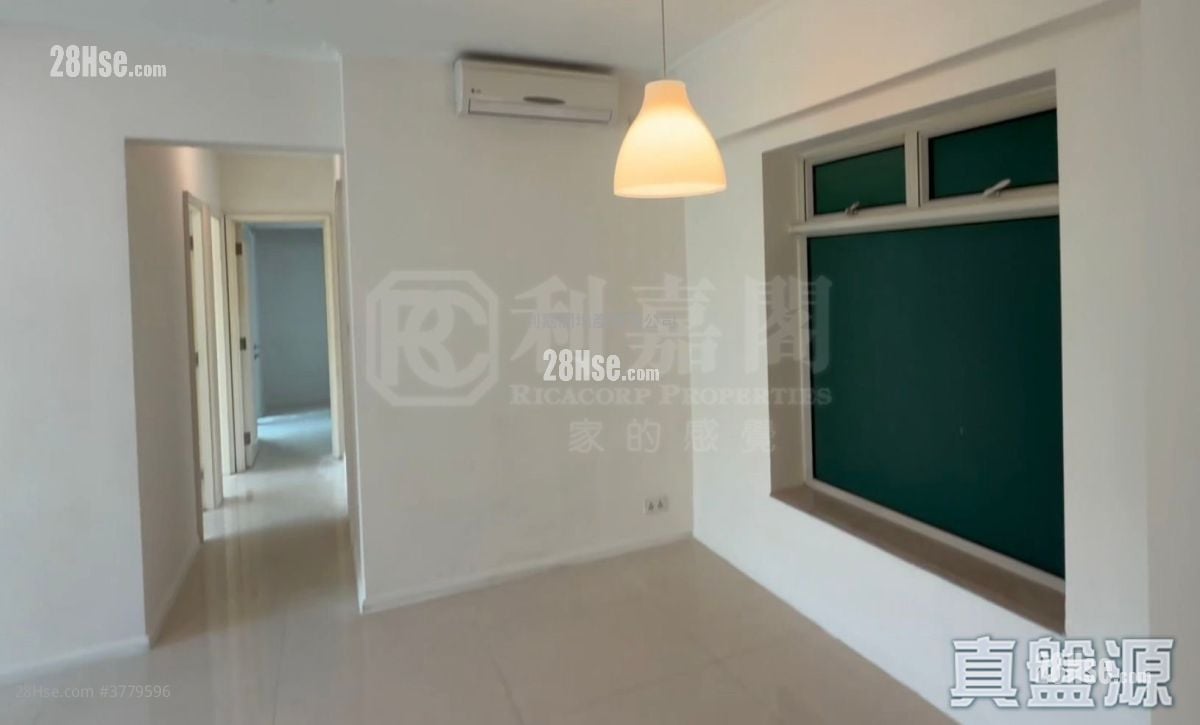 峻滢 售盘 3 房 , 2 浴室 694 平方尺