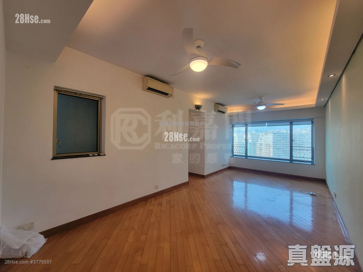 Sorrento Sell 3 Bedrooms 757 ft²