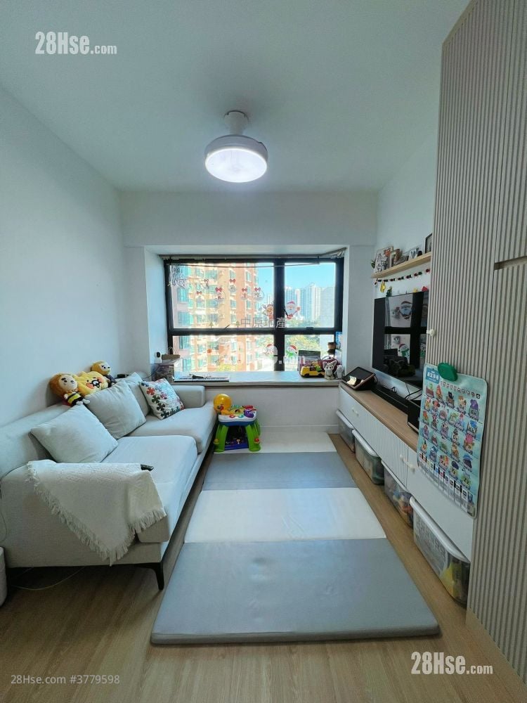 Villa By The Park Sell 2 Bedrooms , 1 Bathroom 427 ft²