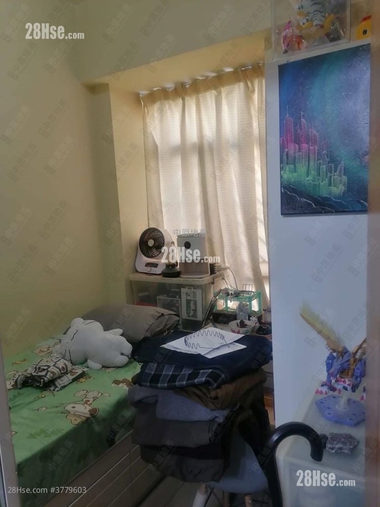 金碧花园 售盘 3 房 623 平方尺