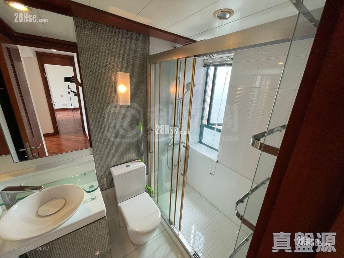 The Long Beach Sell 3 Bedrooms , 2 Bathrooms 816 ft²