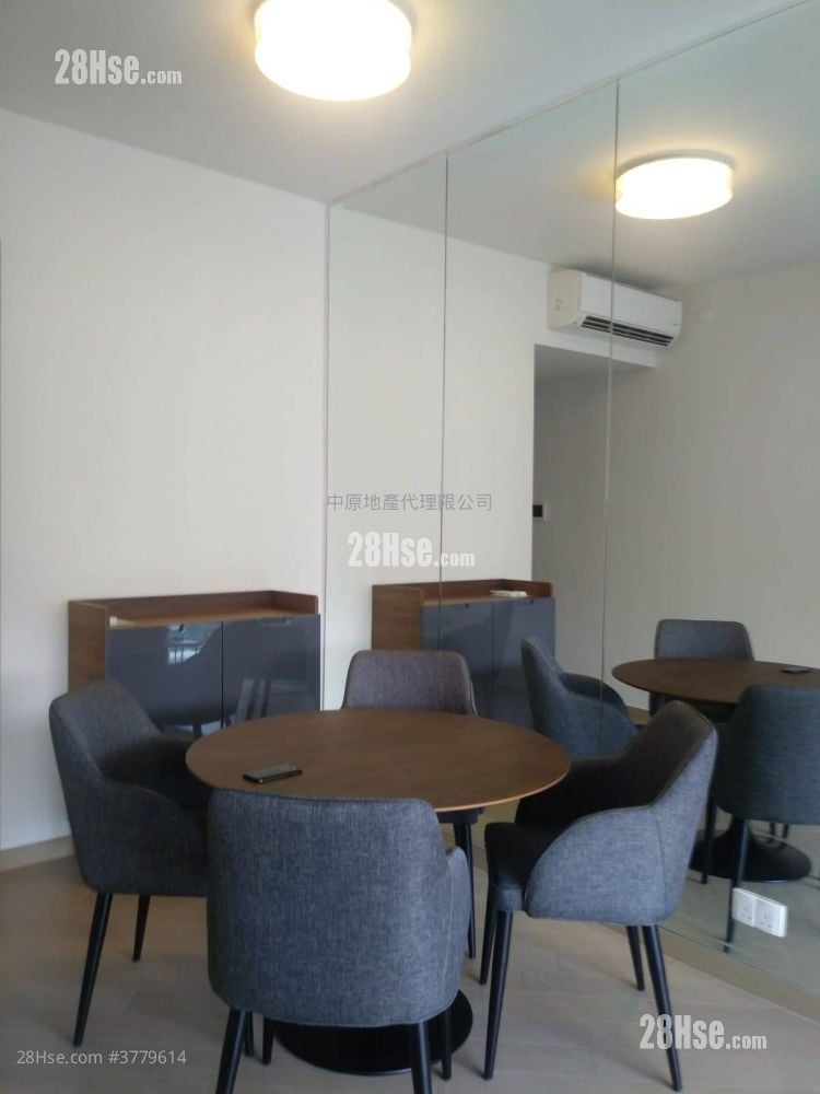 峻峦 售盘 3 房 , 2 浴室 716 平方尺