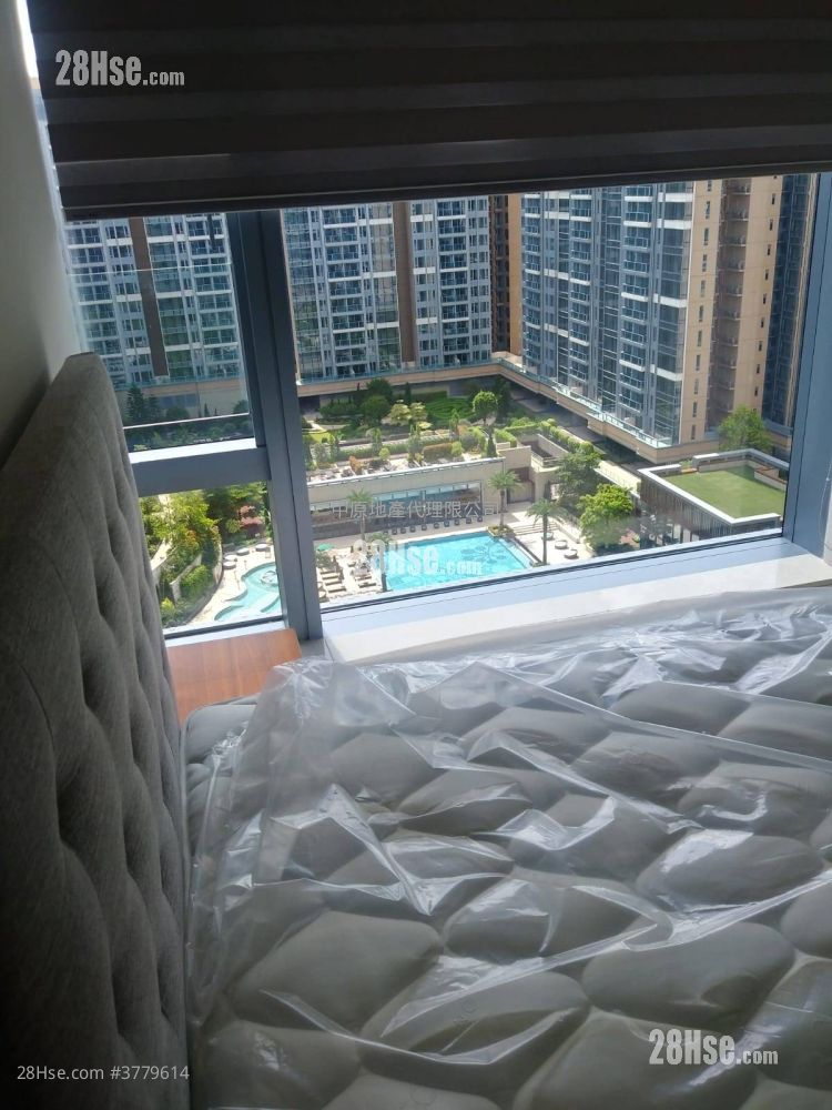 峻峦 售盘 3 房 , 2 浴室 716 平方尺