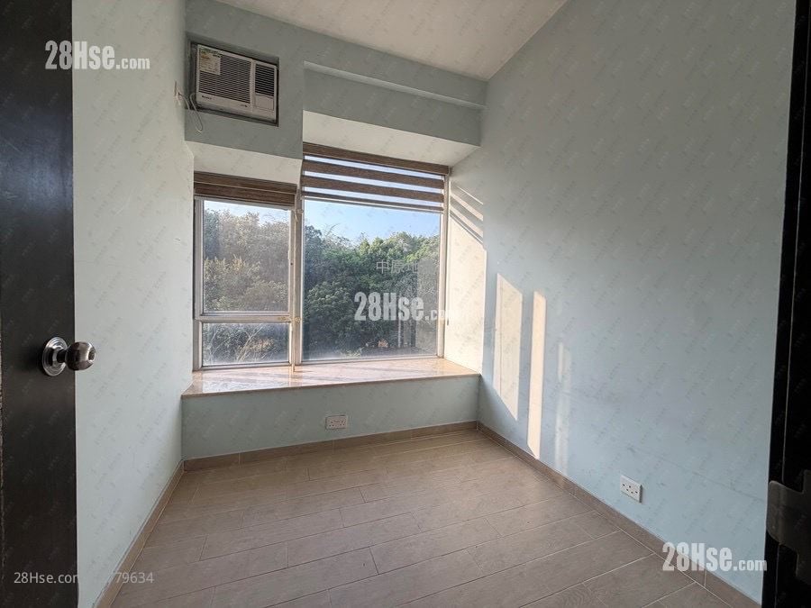 芙蓉园 售盘 3 房 689 平方尺