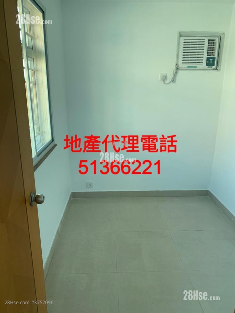 村屋 租盘 3 房 , 1 浴室 700 平方尺