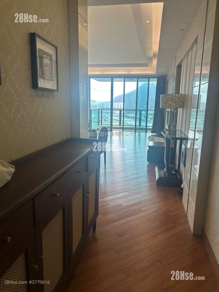 御龙山 租盘 4 房 , 4 浴室 1,847 平方尺