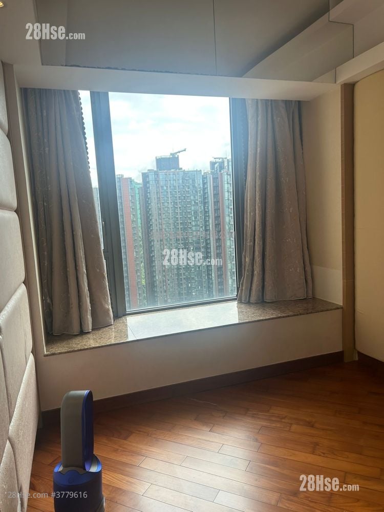 御龙山 租盘 4 房 , 4 浴室 1,847 平方尺