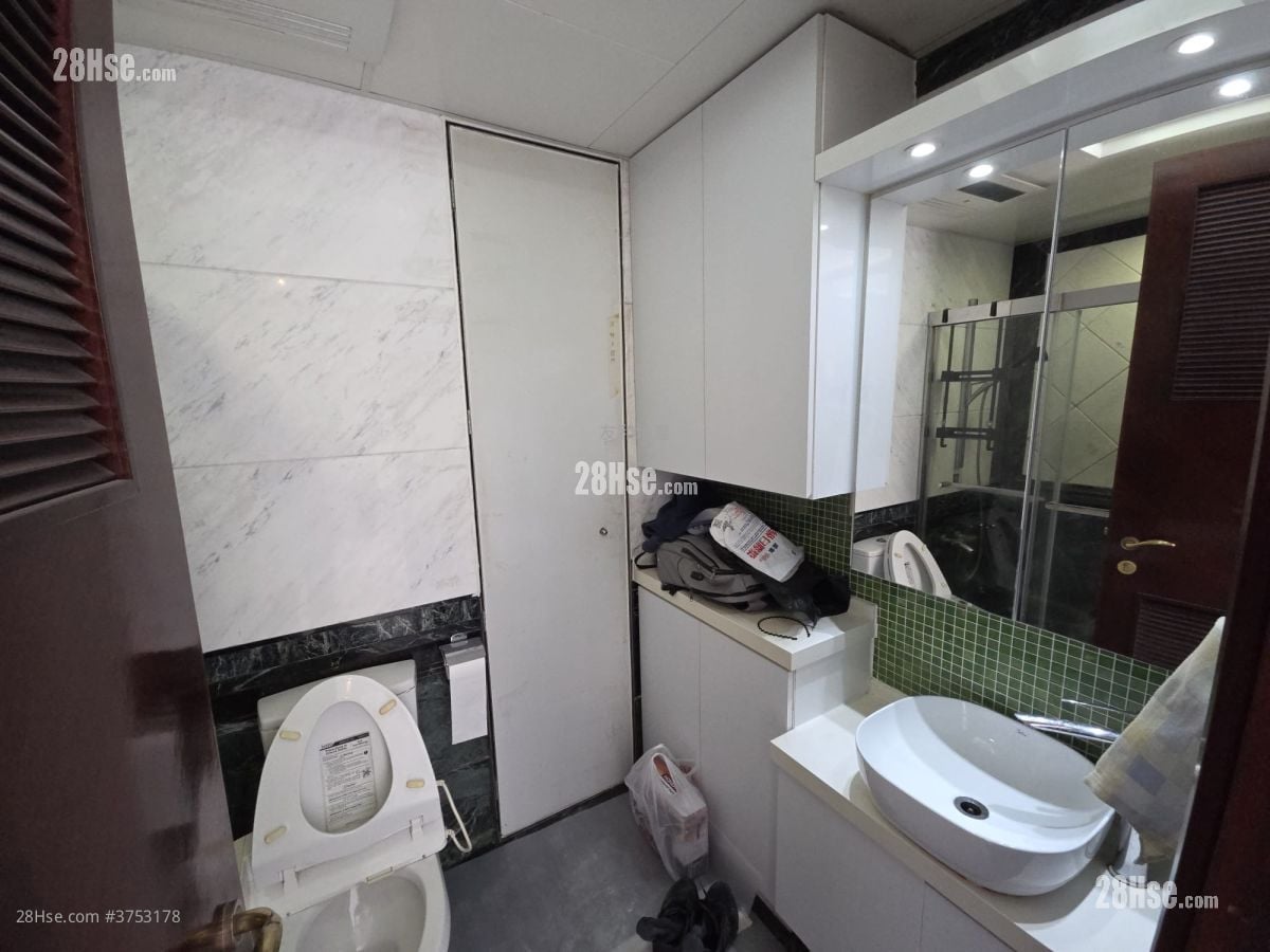 One Beacon Hill Rental 3 Bedrooms , 2 Bathrooms 1,128 ft²