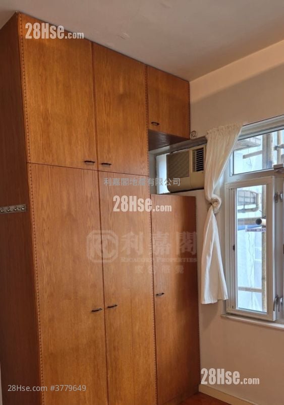 Tempo Court Sell 2 Bedrooms 753 ft²