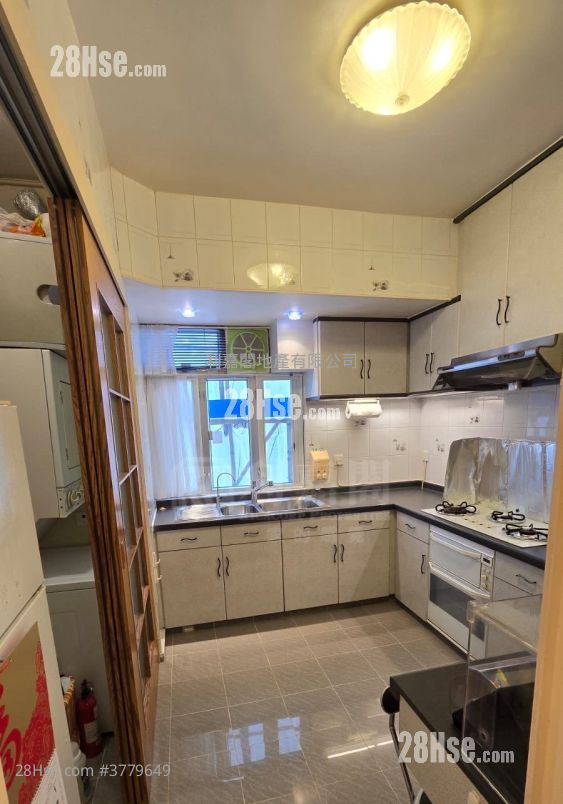 Tempo Court Sell 2 Bedrooms 753 ft²