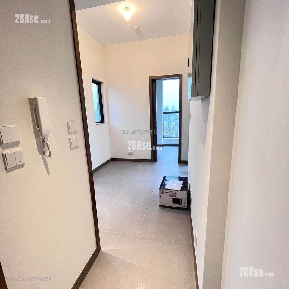 AVA228 租盘 1 房 , 1 浴室 249 平方尺