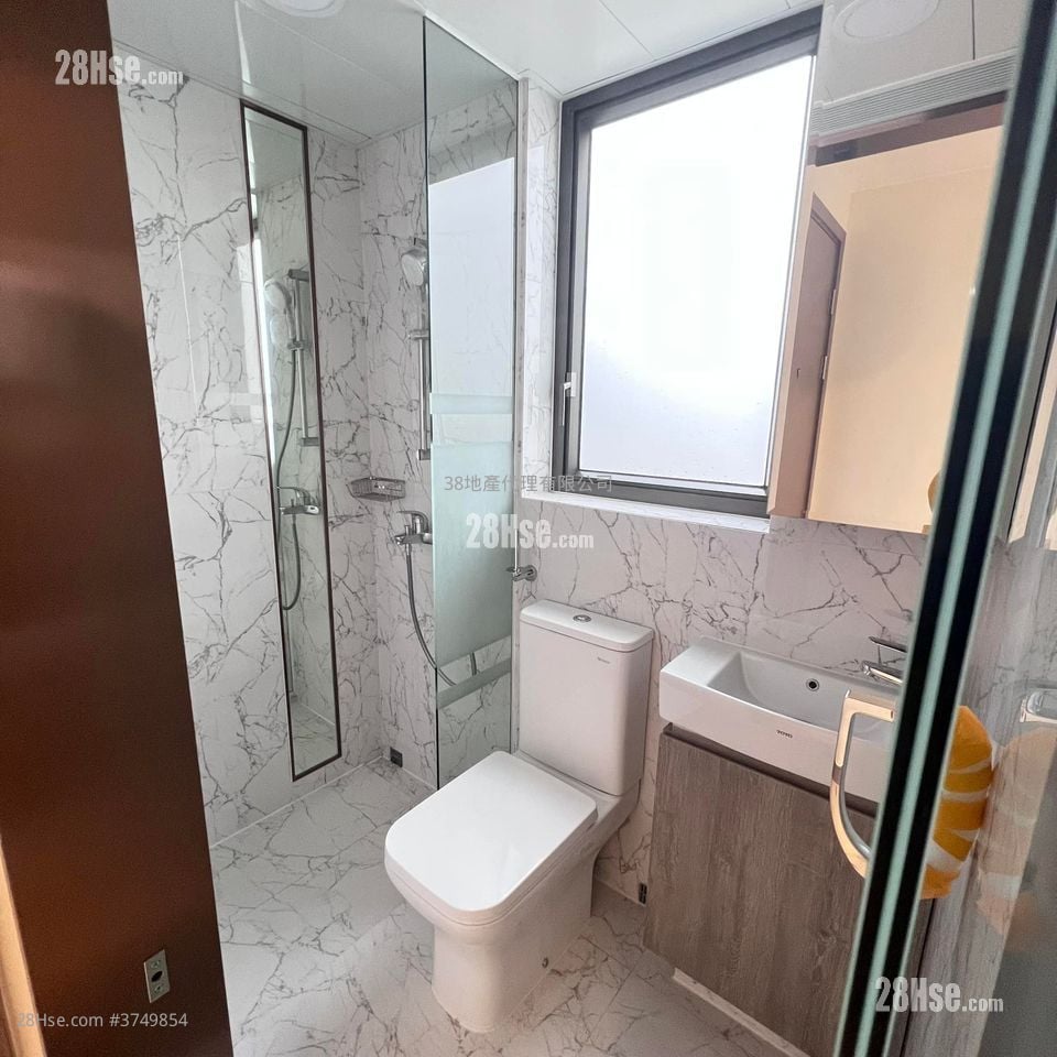 AVA228 租盘 1 房 , 1 浴室 249 平方尺