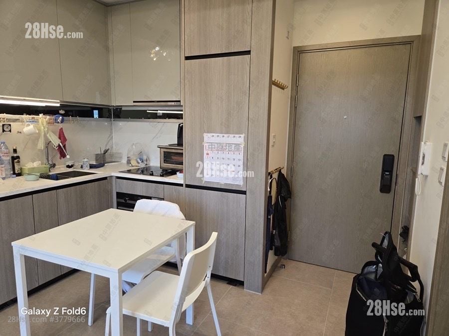 Wetland Seasons Bay Sell 4 Bedrooms 666 ft²