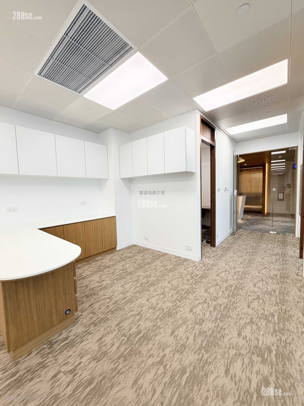 China Shipbuilding Tower Rental 5+ Bedrooms