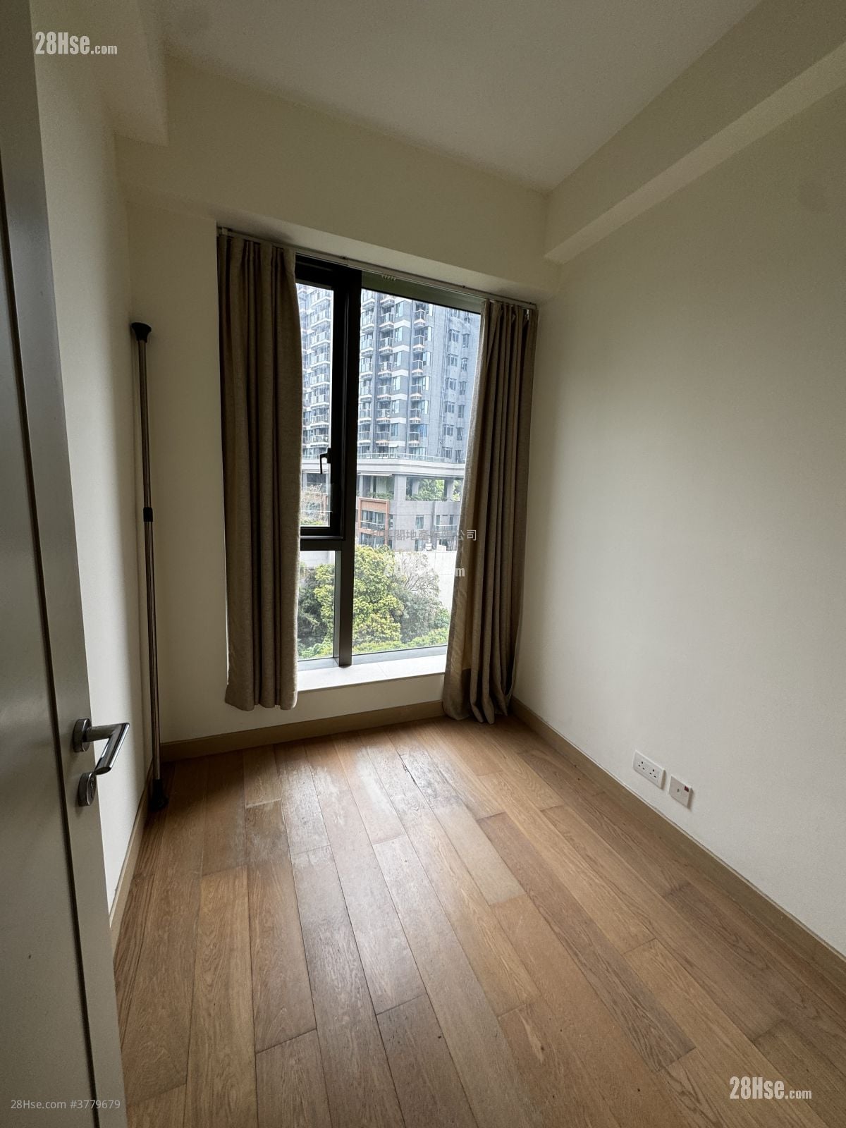 NAPA 租盘 2 房 , 1 浴室 542 平方尺