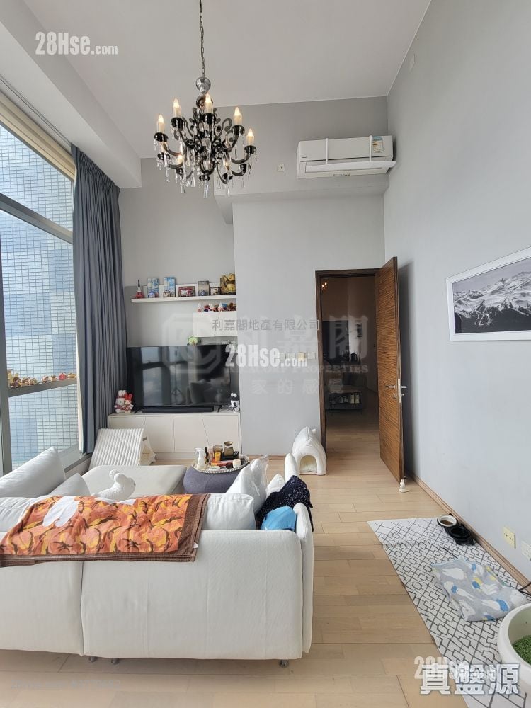 Shining Heights Sell 5+ Bedrooms , 4 Bathrooms 2,995 ft²