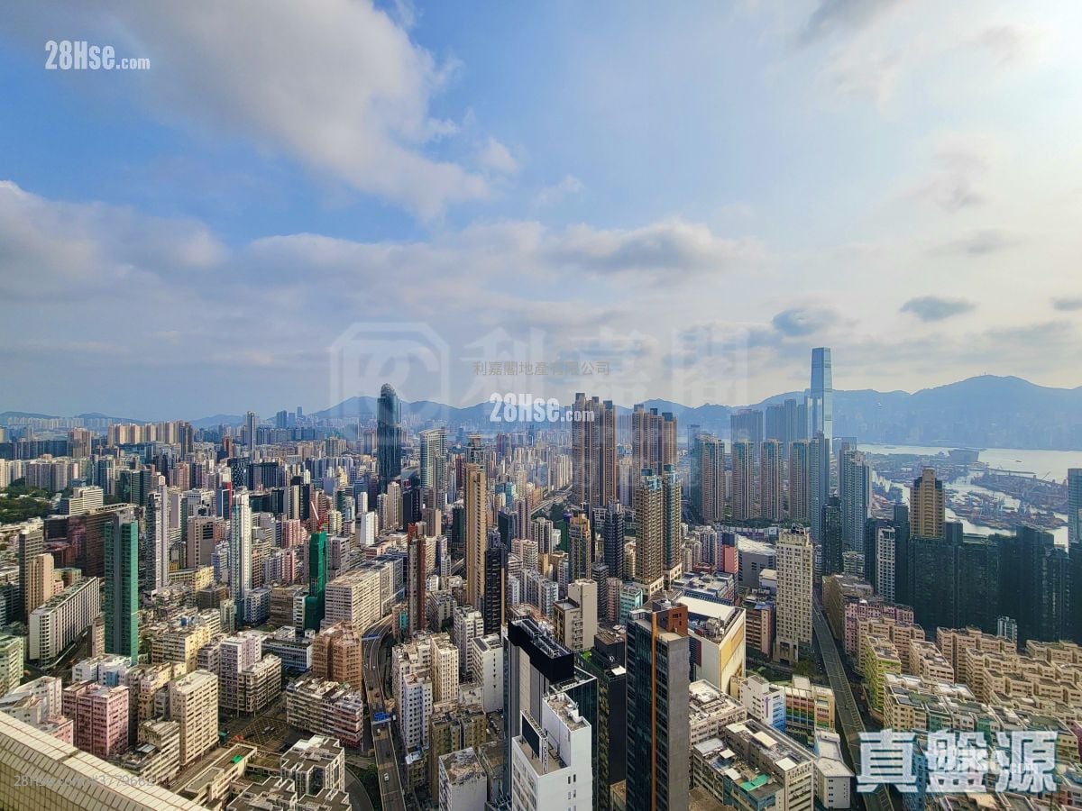 Shining Heights Sell 5+ Bedrooms , 4 Bathrooms 2,995 ft²