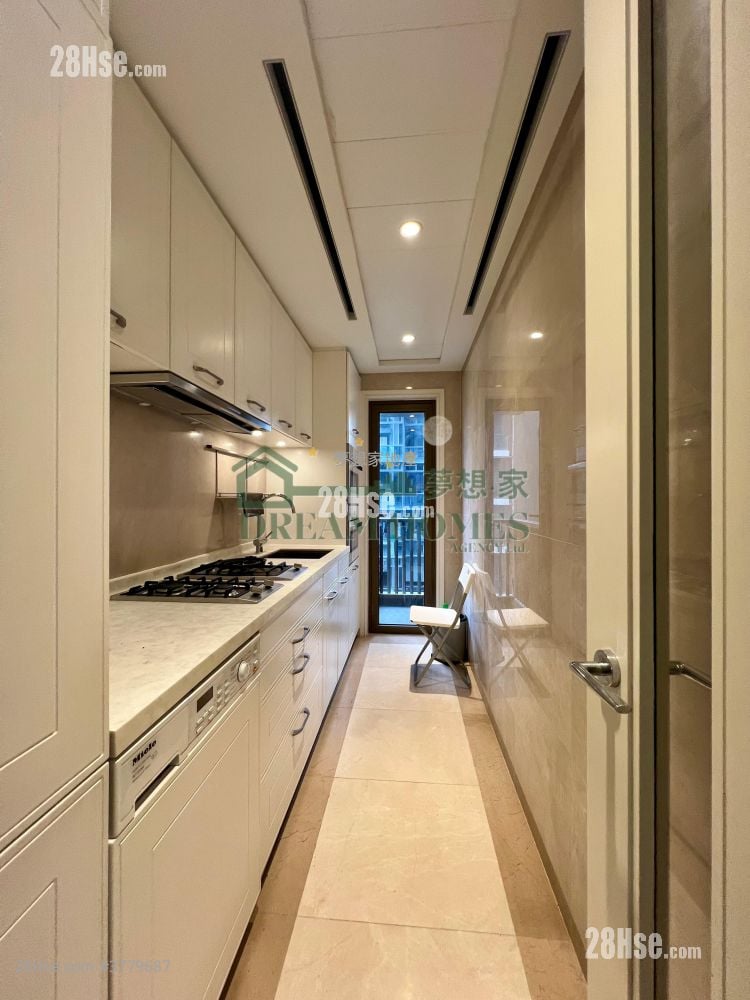 Kensington Hill 售盘 3 房 , 2 浴室 865 平方尺