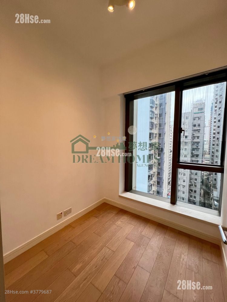 Kensington Hill 售盘 3 房 , 2 浴室 865 平方尺