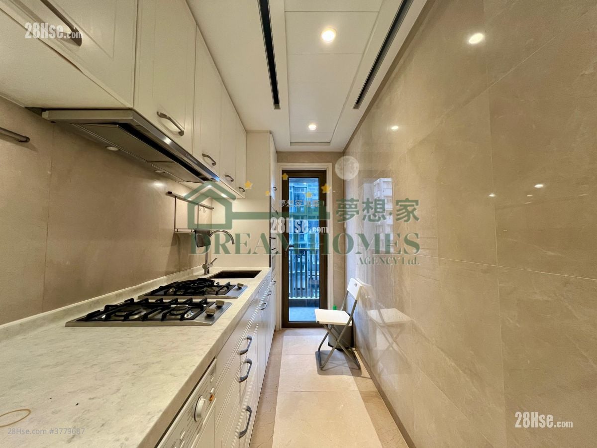 Kensington Hill 售盘 3 房 , 2 浴室 865 平方尺