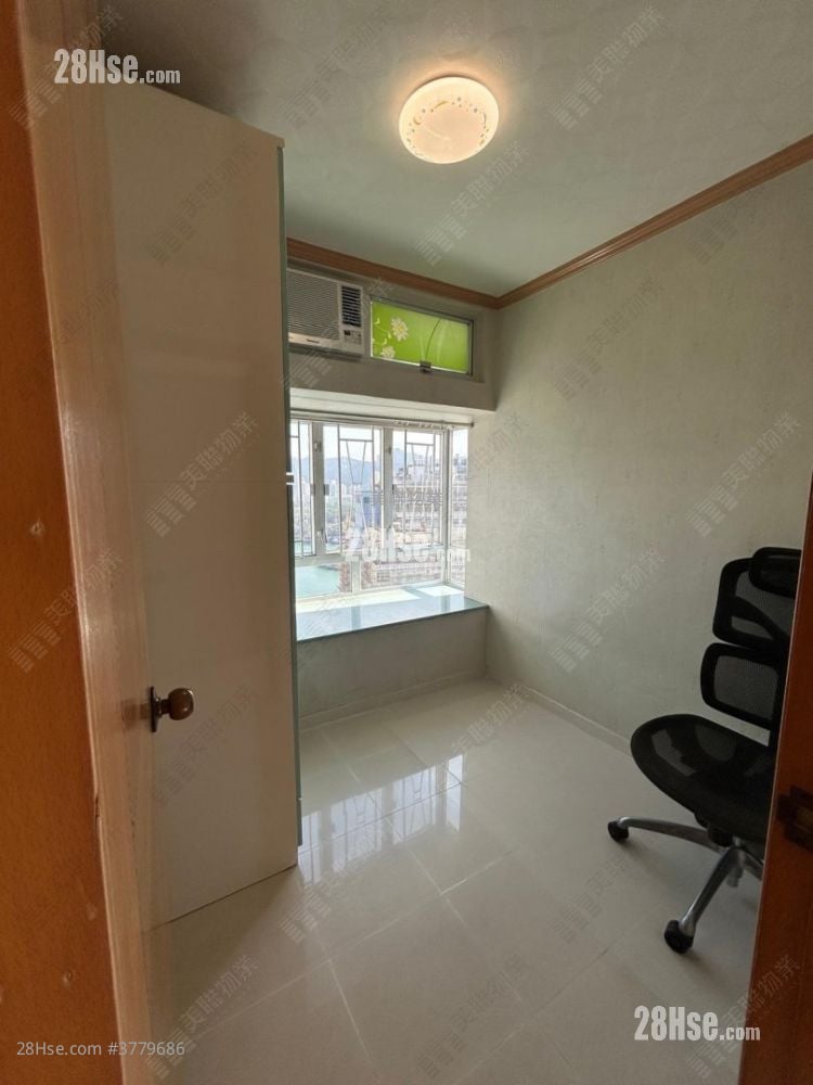 Greenfield Garden Sell 3 Bedrooms 513 ft²