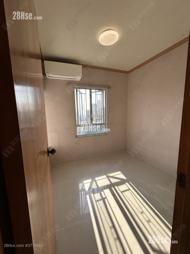 Greenfield Garden Sell 3 Bedrooms 513 ft²