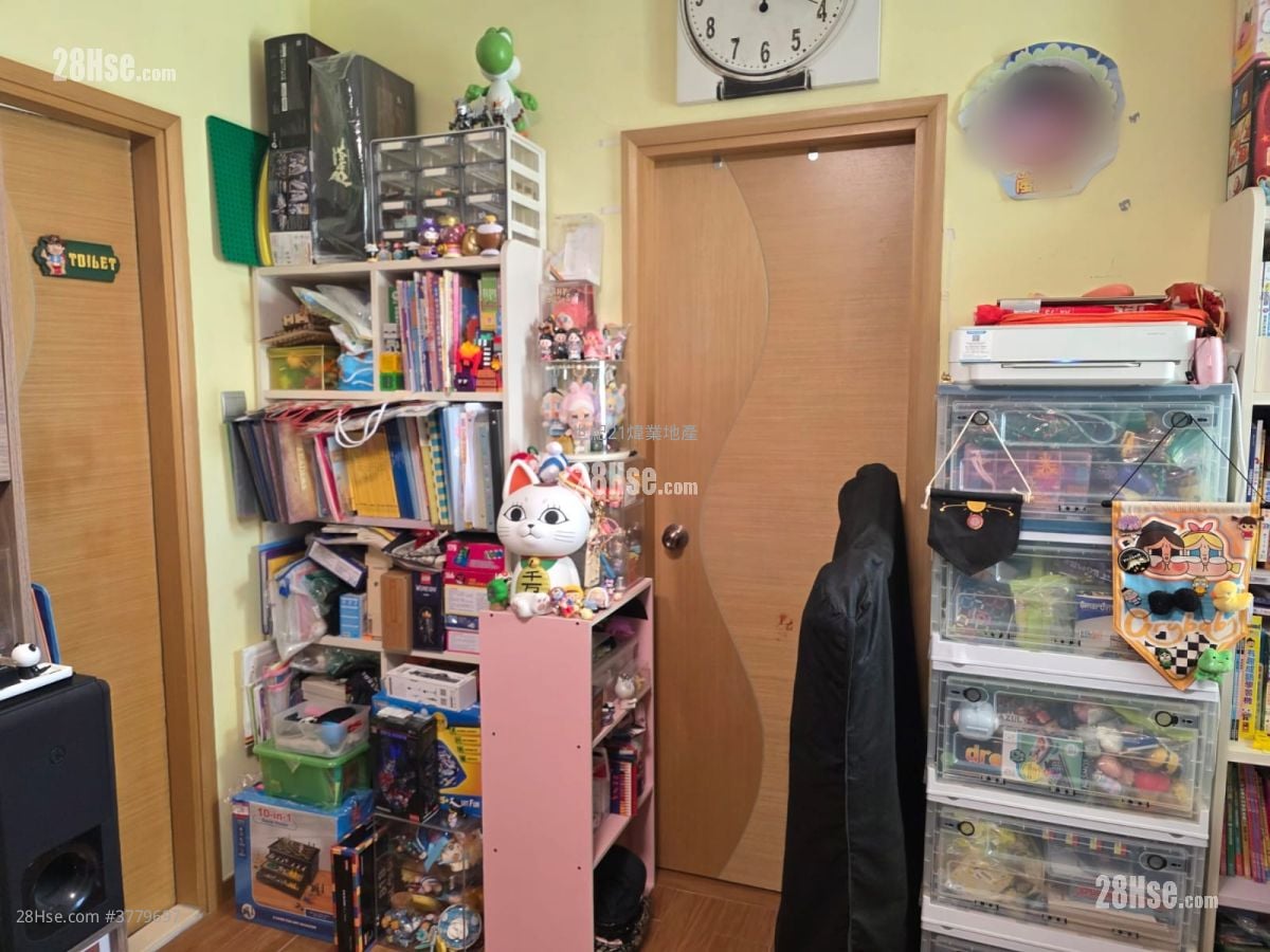 Kwong On Building Sell 2 Bedrooms 337 ft²