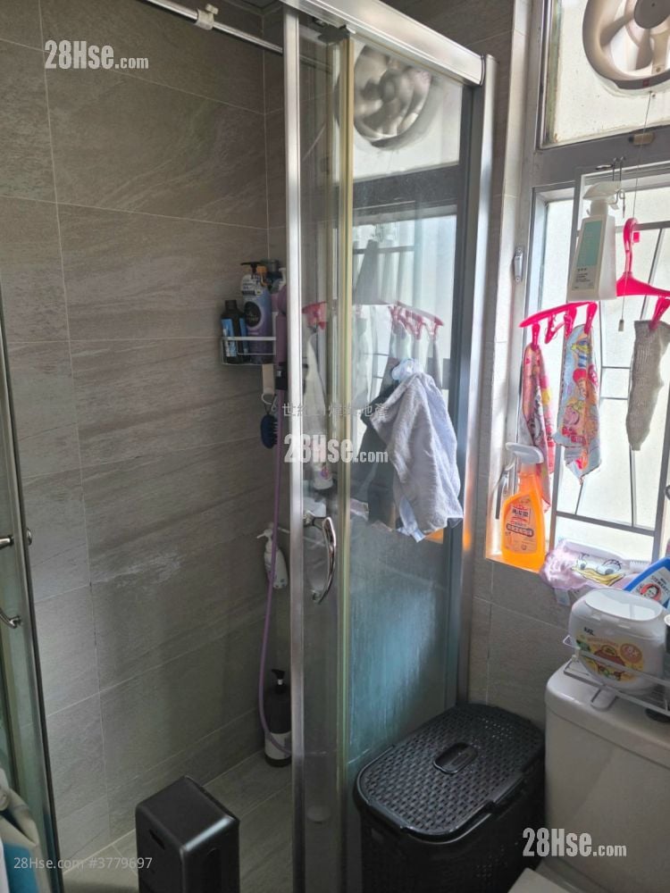 Kwong On Building Sell 2 Bedrooms 337 ft²