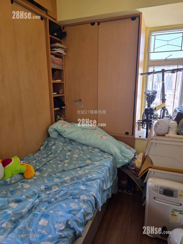 Kwong On Building Sell 2 Bedrooms 337 ft²