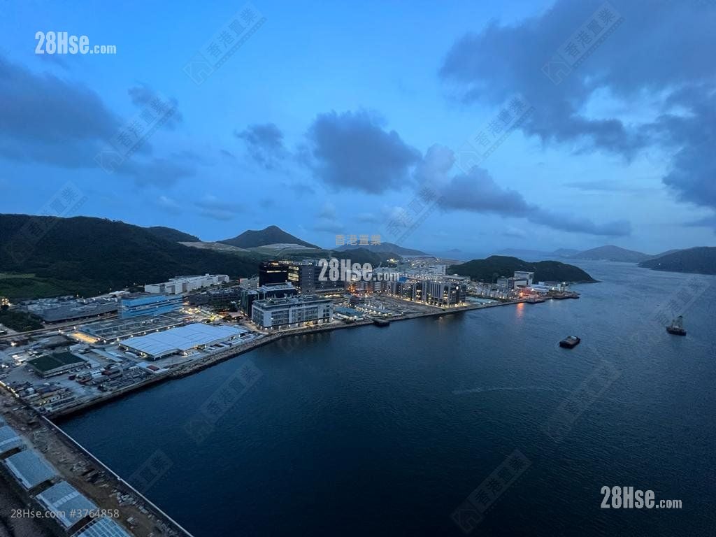 Ocean Marini Sell 2 Bedrooms , 1 Bathroom 545 ft²