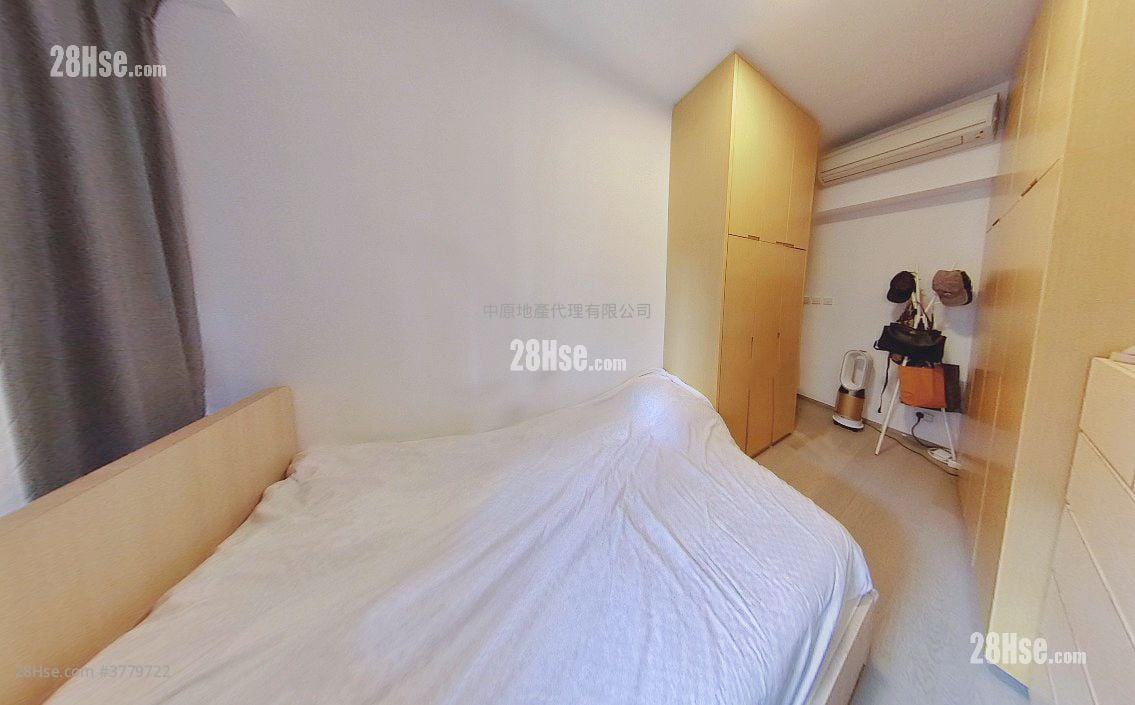 Ontolo Sell 2 Bedrooms 771 ft²