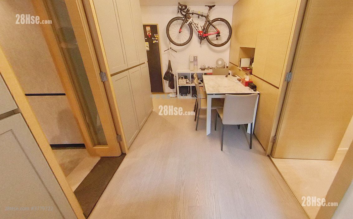 Ontolo Sell 2 Bedrooms 771 ft²