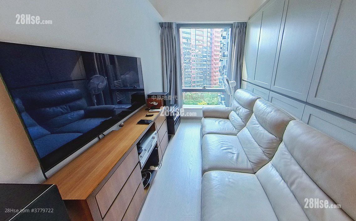 Ontolo Sell 2 Bedrooms 771 ft²