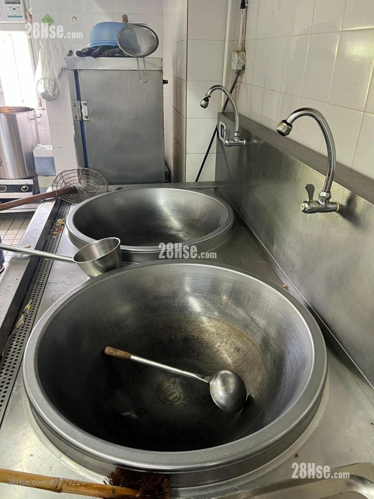 Kingley Industrial Building Rental 1,300 ft²