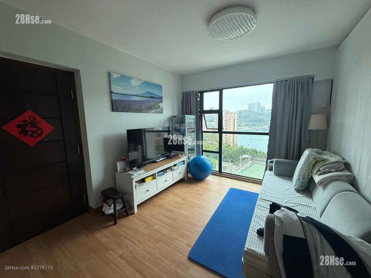 Hanley Villa Sell 3 Bedrooms , 2 Bathrooms 593 ft²