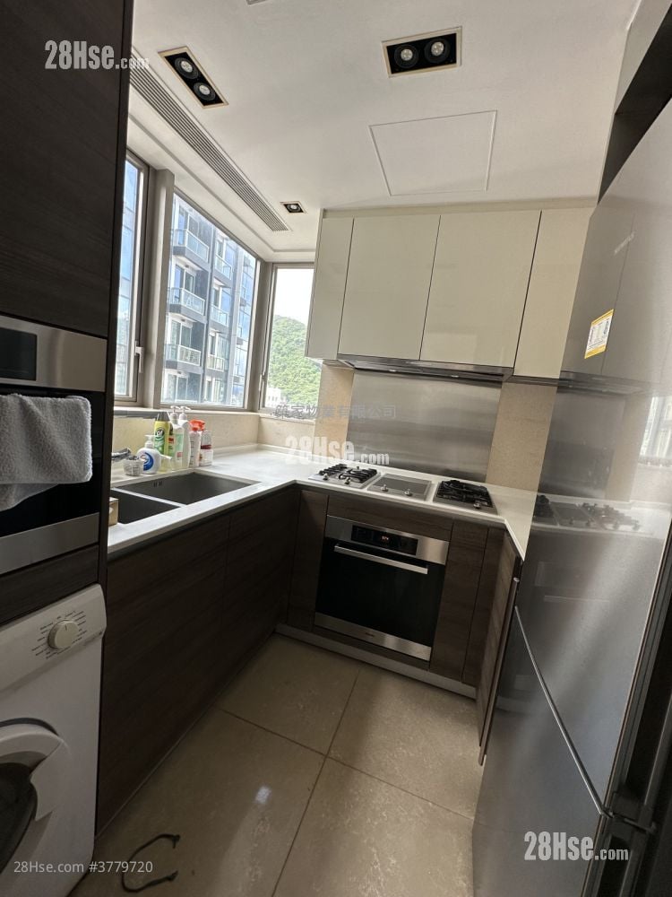 The Summa Sell 954 ft²