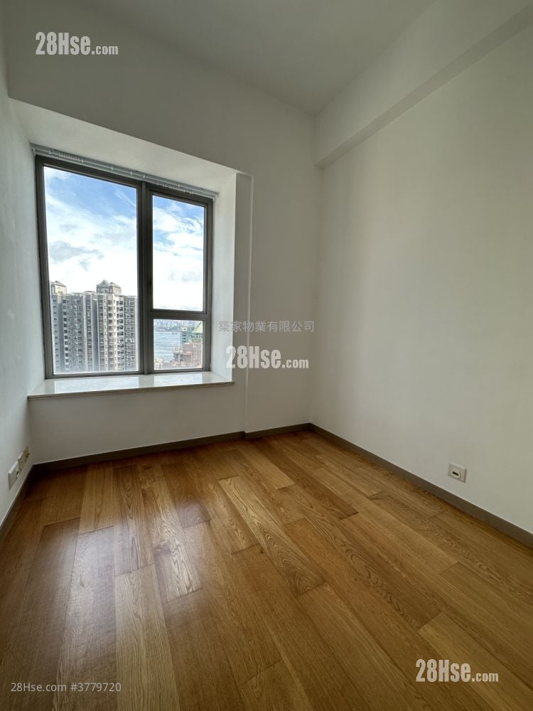 The Summa Sell 954 ft²