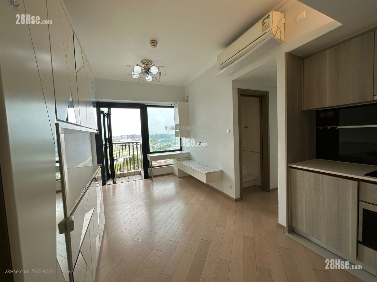 Twin Regency Sell 2 Bedrooms 454 ft²