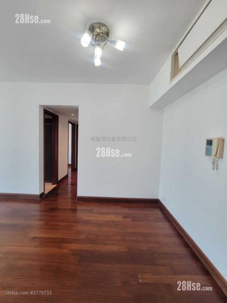 君临天下 租盘 2 房 , 2 浴室 755 平方尺