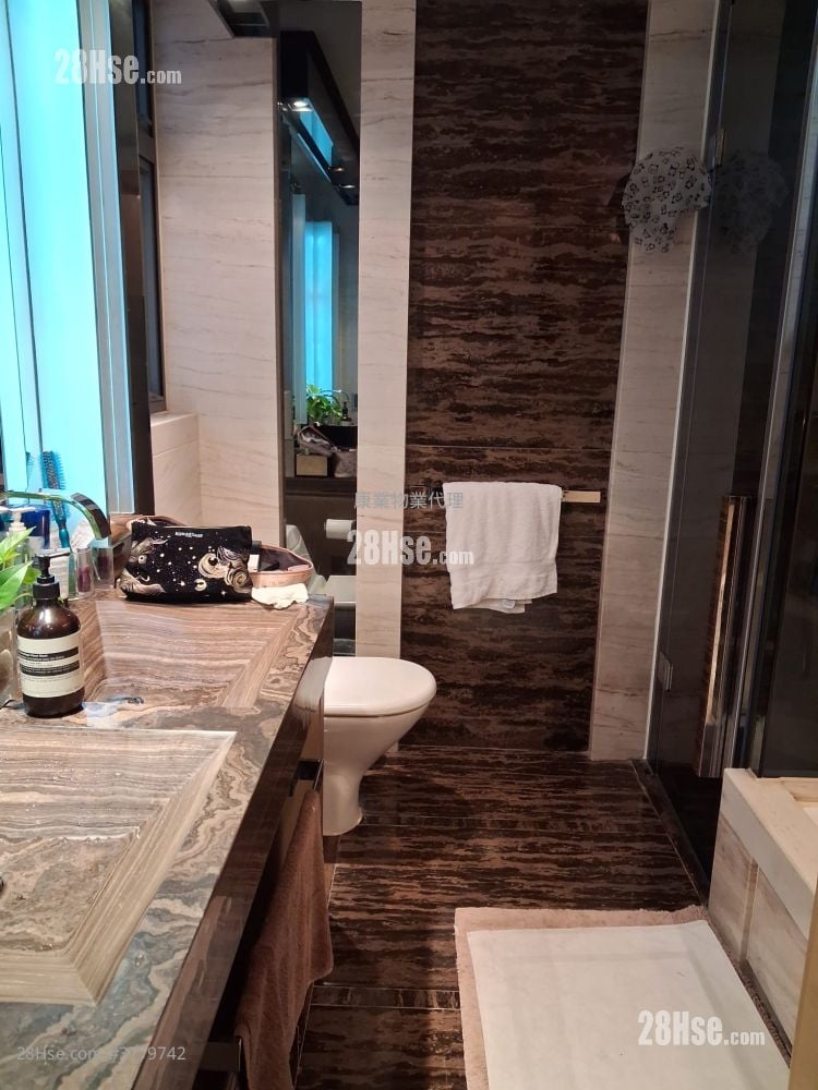 峻弦 租盘 4 房 1,164 平方尺